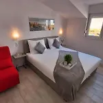 Dama