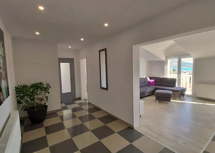 Dama Apartamento Duće